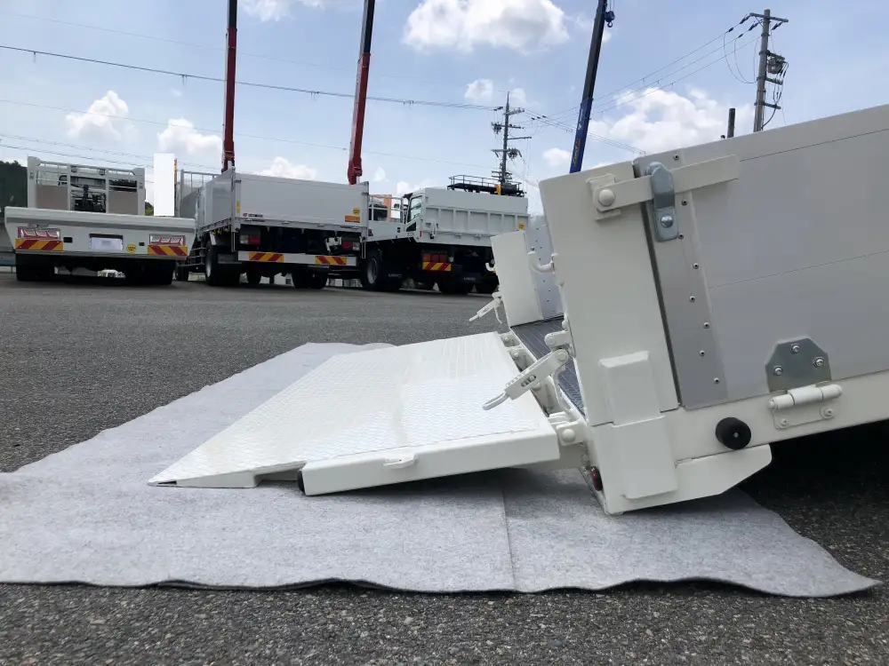 日野 デュトロ 小型 車両重機運搬 ラジコン ウインチの中古トラック画像7