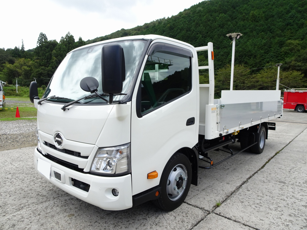 三菱 キャンター 小型 車両重機運搬 ラジコン ウインチ の中古トラック【車両No.160859】