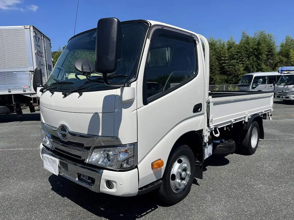日野 デュトロ 小型 平ボディ 床鉄板 2KG-XZU605Mの中古トラック画像1