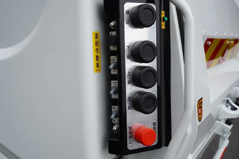 三菱 キャンター 小型 パッカー車 プレス式 2PG-FEB90の中古トラック画像7