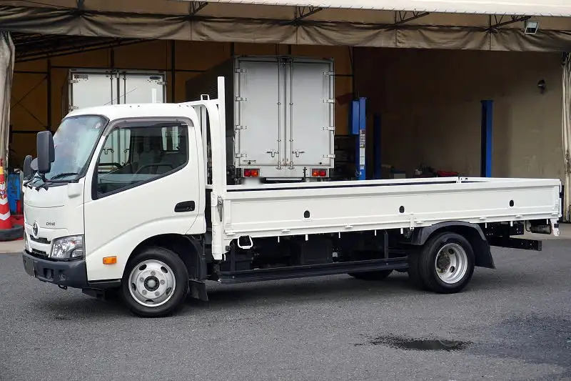 トヨタ ダイナ 小型 平ボディ 床鉄板 2RG-XZU655 の中古トラック【車両No.173455】