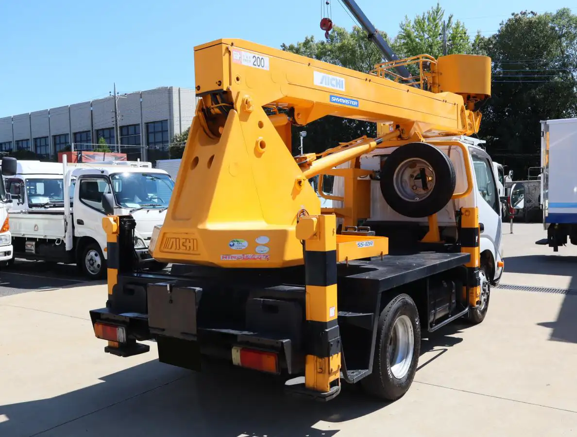 日野 デュトロ 小型 高所・建柱車 高所作業車 BKG-XZU304Eの中古トラック画像2