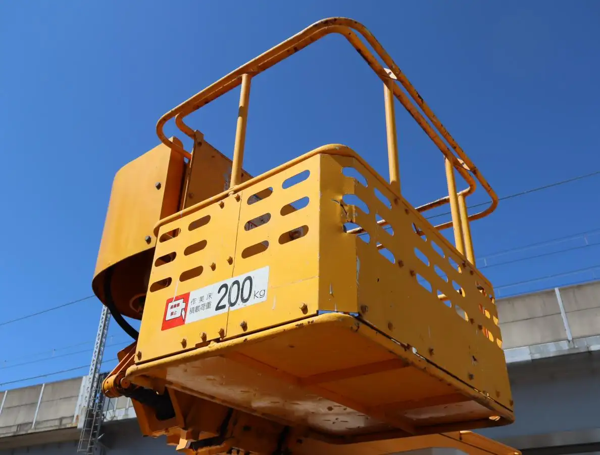 日野 デュトロ 小型 高所・建柱車 高所作業車 BKG-XZU304Eの中古トラック画像9