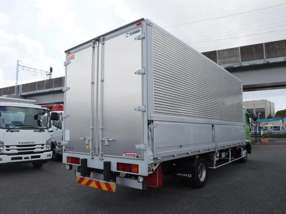 日野 レンジャー 中型/増トン ウイング ベッド TKG-FD9JLAAの中古トラック画像3
