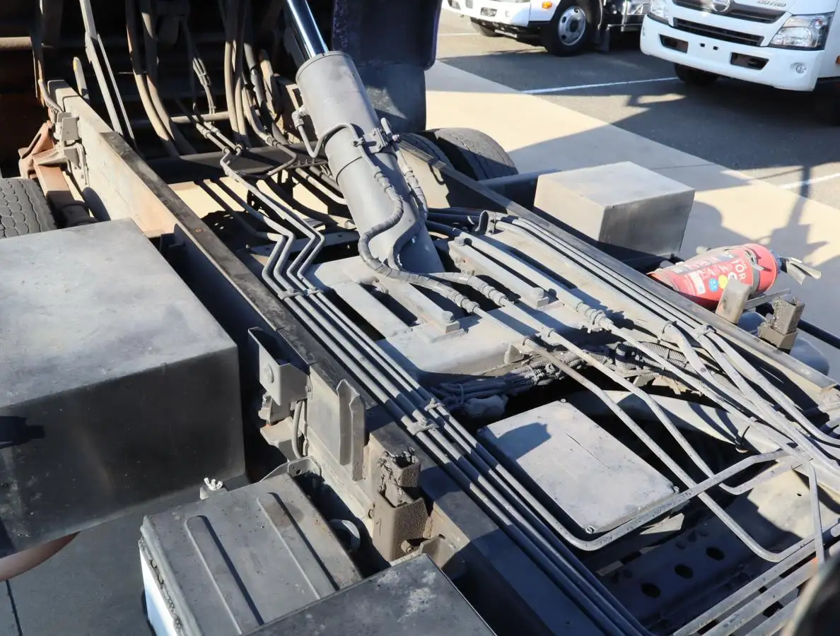 いすゞ フォワード 中型/増トン パッカー車 巻き込み式 回転ダンプ式の中古トラック画像18