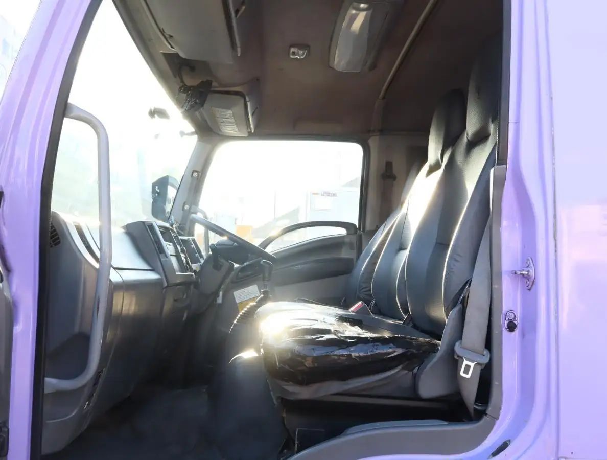 いすゞ フォワード 中型/増トン パッカー車 巻き込み式 回転ダンプ式の中古トラック画像15