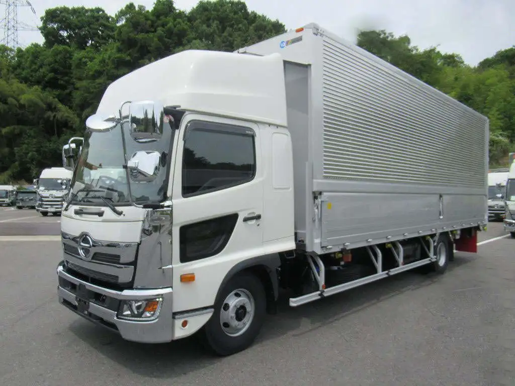 日野 レンジャー 中型/増トン ウイング エアサス ベッドの中古トラック画像1
