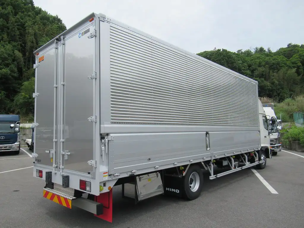 日野 レンジャー 中型/増トン ウイング エアサス ベッドの中古トラック画像2