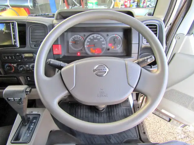 日産 アトラス 小型 平ボディ Wキャブ パワーゲートの中古トラック画像9