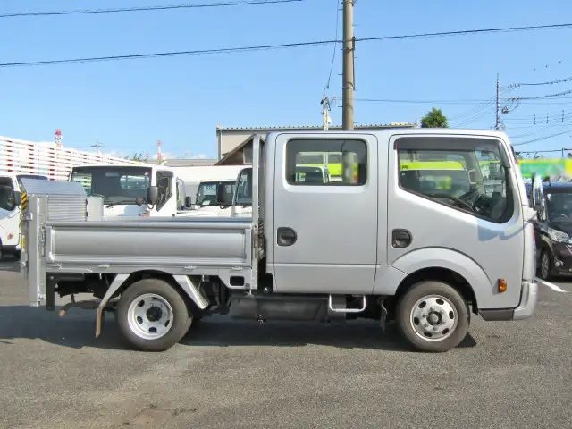日産 アトラス 小型 平ボディ Wキャブ パワーゲートの中古トラック画像2