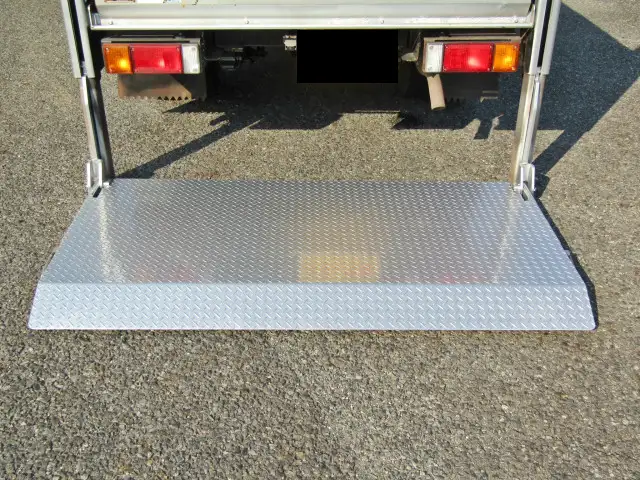 日産 アトラス 小型 平ボディ Wキャブ パワーゲートの中古トラック画像6