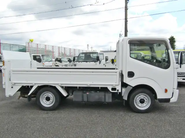 日産 アトラス 小型 平ボディ パワーゲート 床鉄板の中古トラック画像2