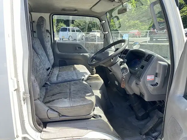 マツダ タイタン 小型 平ボディ Wキャブ TC-SYE6Tの中古トラック画像6