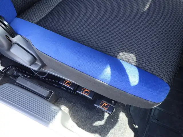 いすゞ ギガ 大型 ウイング エアサス ベッドの中古トラック画像10