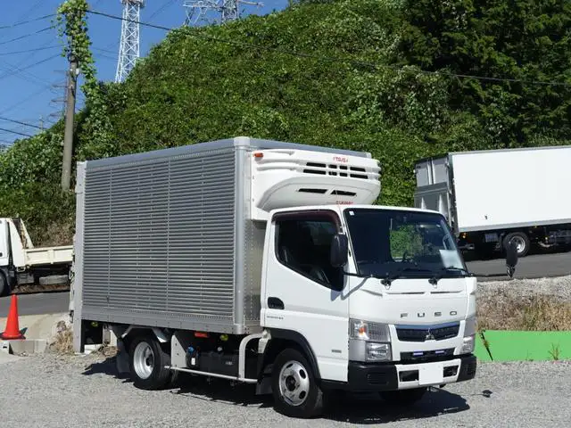 三菱 キャンター 小型 冷凍冷蔵 中温 パワーゲートの中古トラック画像1
