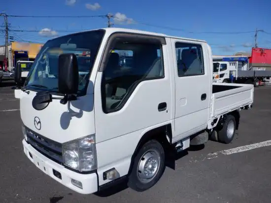 マツダ タイタン 小型 平ボディ Wキャブ 床鉄板の中古トラック画像1