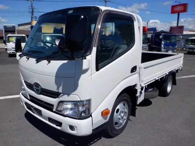 日野 デュトロ 小型 平ボディ 床鉄板 TPG-XZC605Mの中古トラック画像1