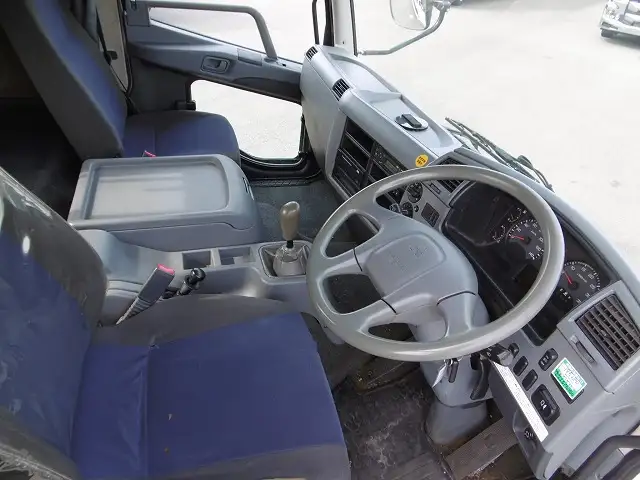 三菱 ファイター 中型/増トン 平ボディ ベッド TKG-FK62FYの中古トラック画像12