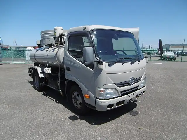 日野 デュトロ 小型 タンク車 バキューム TKG-XZU600Eの中古トラック画像3