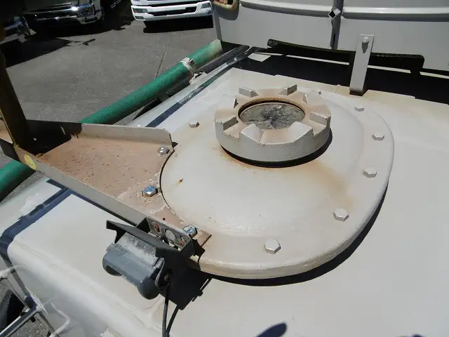 日野 デュトロ 小型 タンク車 バキューム TKG-XZU600Eの中古トラック画像9