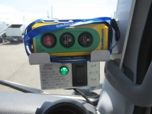 三菱 キャンター 小型 ダンプ ローダー 2RG-FBA60の中古トラック画像16