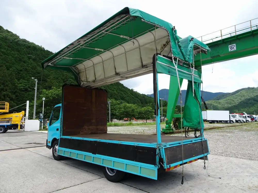 トヨタ ダイナ 小型 ウイング 幌ウイング SKG-XZU710の中古トラック画像5