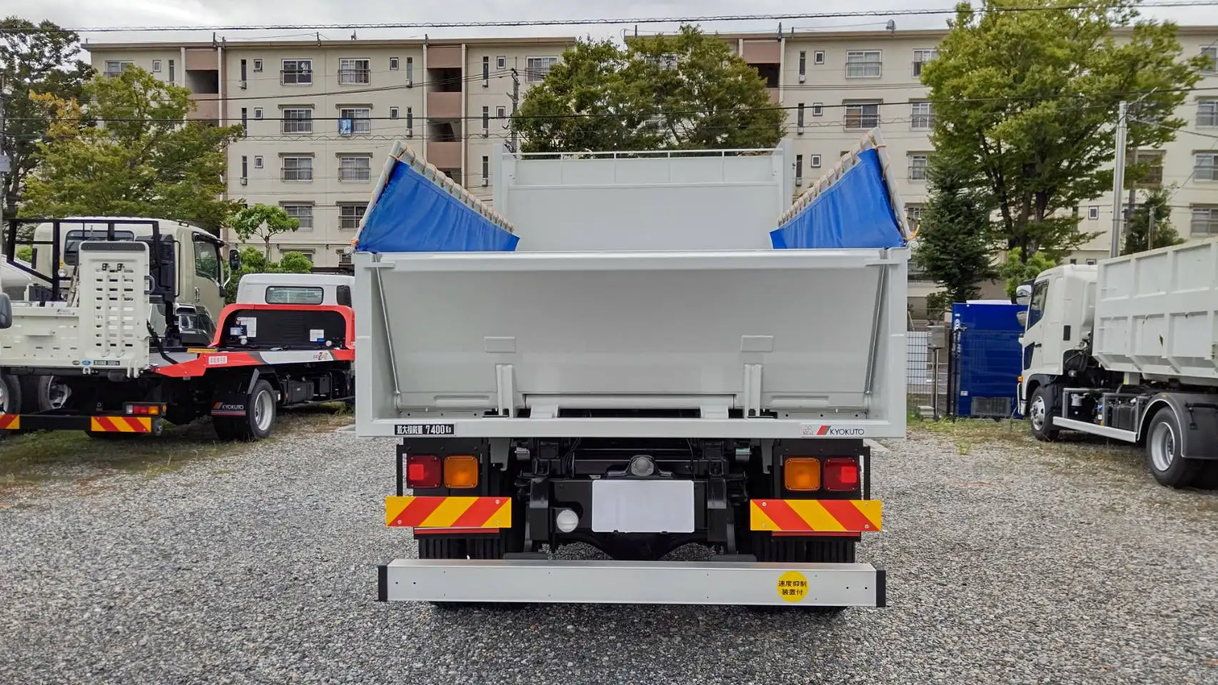 三菱 ファイター 中型/増トン ダンプ Lゲート コボレーンの中古トラック画像4