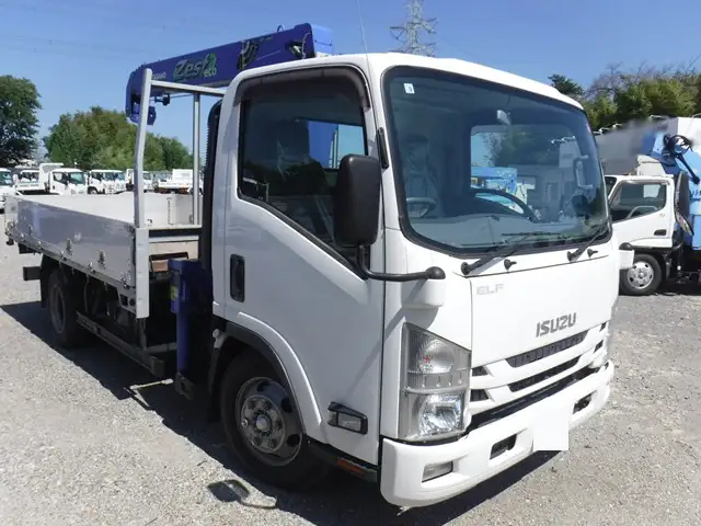 いすゞ エルフ 小型 クレーン付 アルミブロック 4段の中古トラック画像2