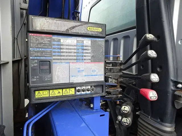三菱 ファイター 中型/増トン クレーン付 3段 ラジコンの中古トラック画像7