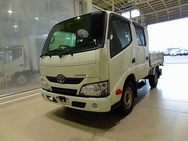 トヨタ ダイナ 小型 平ボディ Wキャブ LDF-KDY281の中古トラック画像1