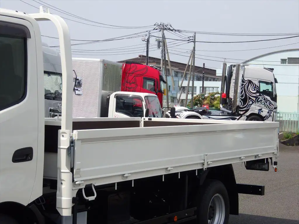 日野 デュトロ 小型 平ボディ 2KG-XZU712M R6の中古トラック画像6