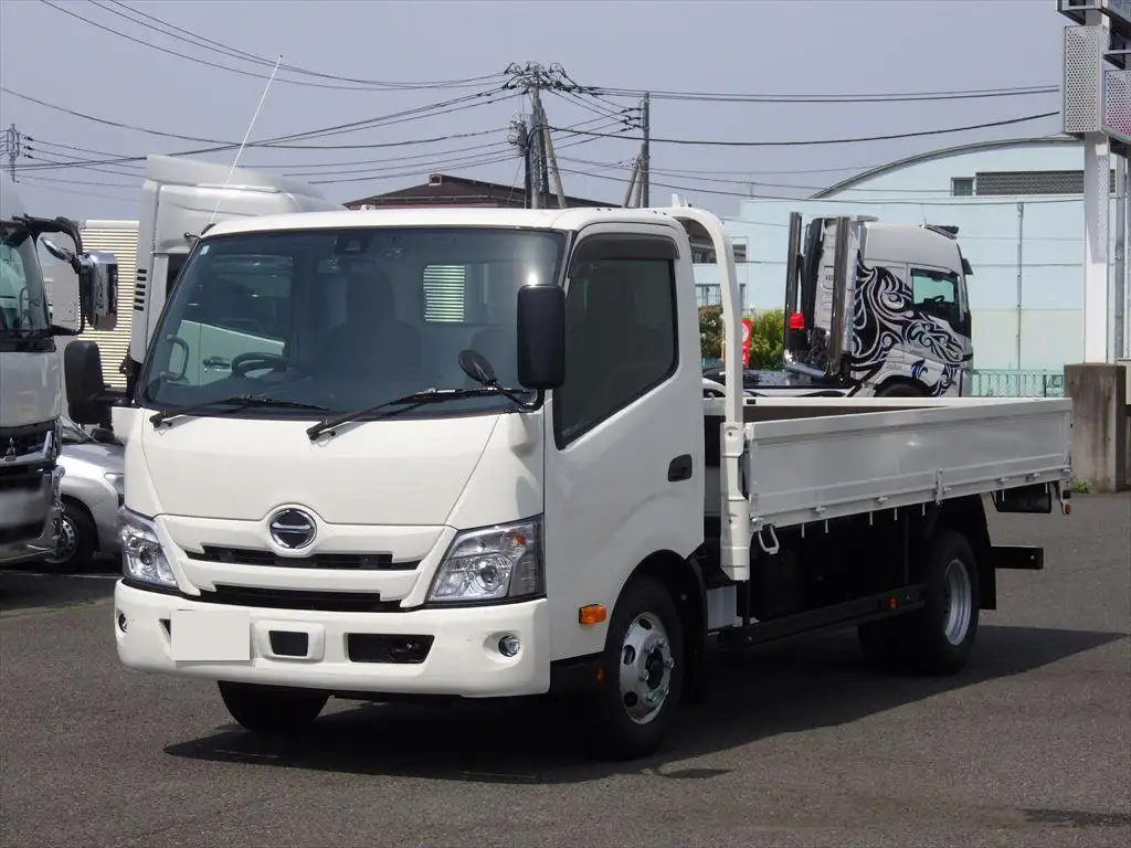 日野 デュトロ 小型 平ボディ 2KG-XZU712M R6の中古トラック画像1
