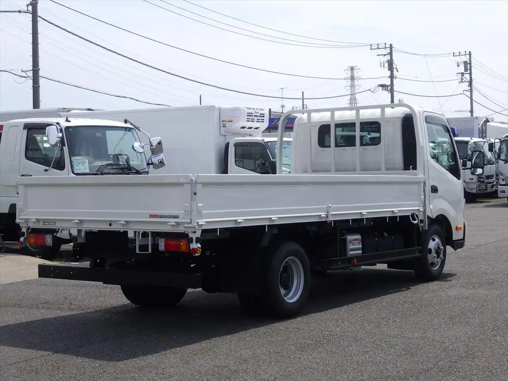 日野 デュトロ 小型 平ボディ 2KG-XZU712M R6の中古トラック画像3