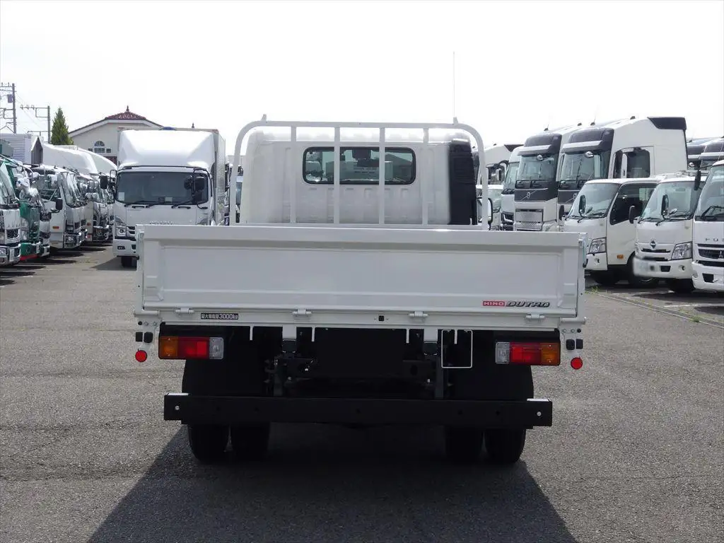 日野 デュトロ 小型 平ボディ 2KG-XZU712M R6の中古トラック画像4