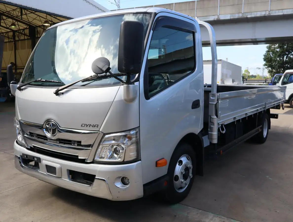 トヨタ ダイナ 小型 平ボディ 2RG-XZU722 R3の中古トラック画像1