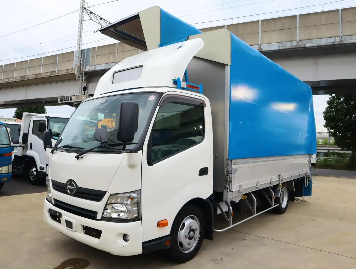 日野 デュトロ 小型 ウイング 幌ウイング TKG-XZU710Mの中古トラック画像1