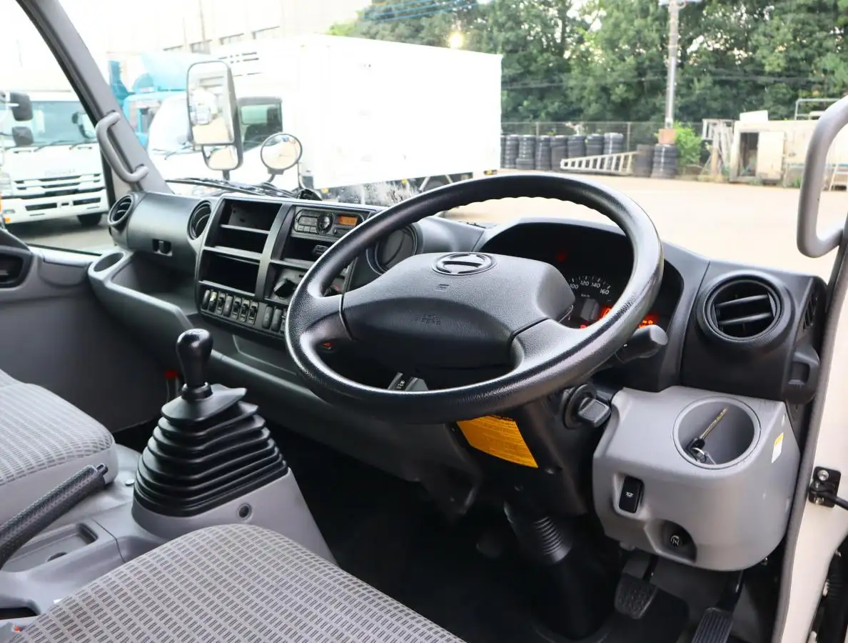 日野 デュトロ 小型 ウイング 幌ウイング TKG-XZU710Mの中古トラック画像13