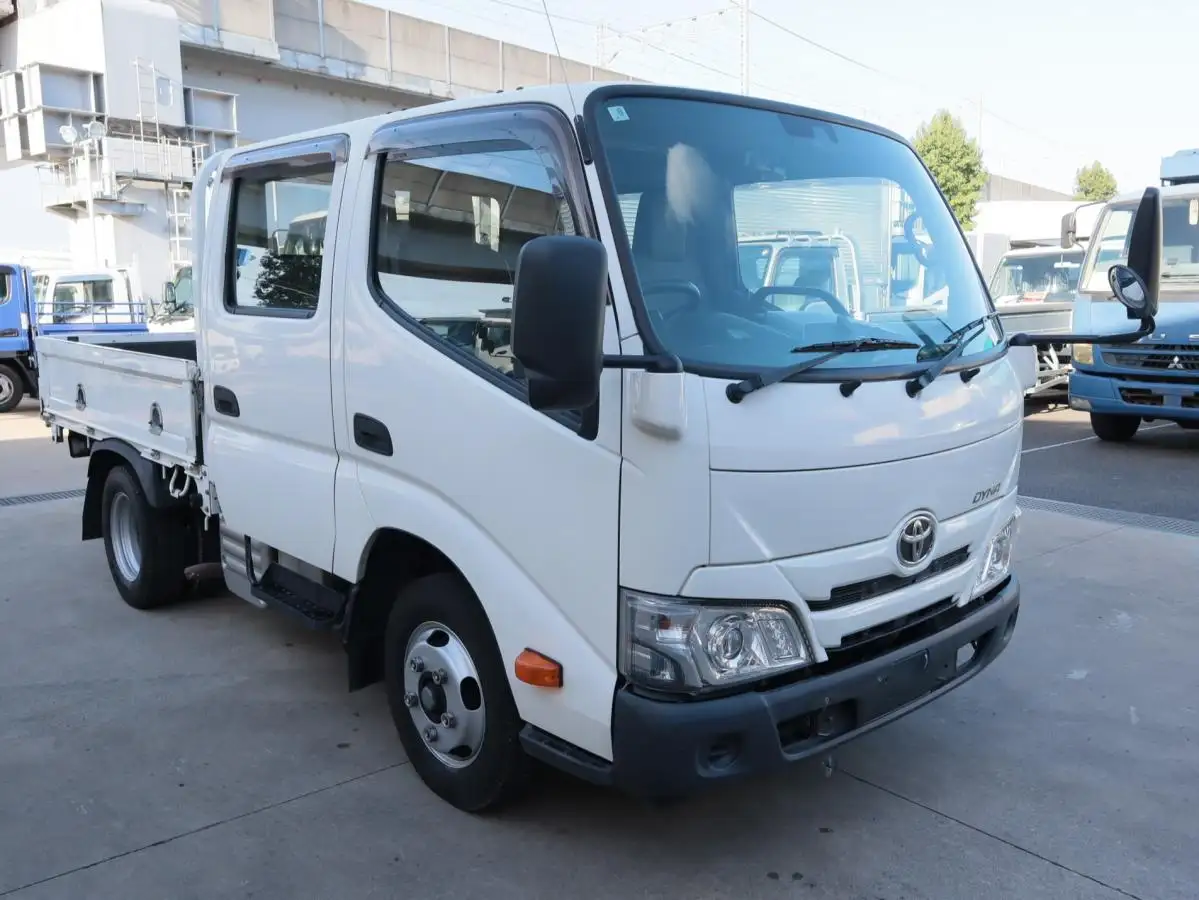トヨタ ダイナ 小型 平ボディ Wキャブ 2RG-XZU605の中古トラック画像2