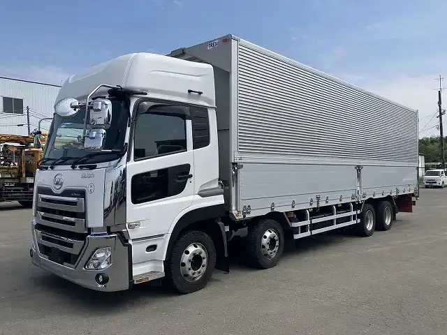 日産UD クオン 大型 ウイング ハイルーフ エアサスの中古トラック画像1