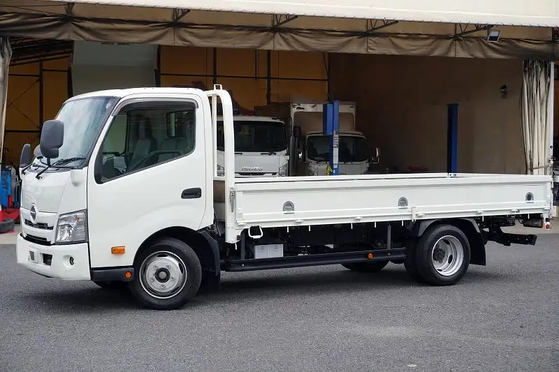 日野 デュトロ 小型 平ボディ 2RG-XZU710M H31/R1 の中古トラック【車両No.173933】