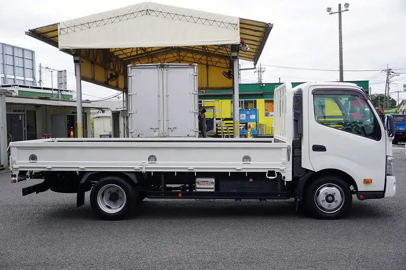日野 デュトロ 小型 平ボディ 2RG-XZU710M H31/R1の中古トラック画像2