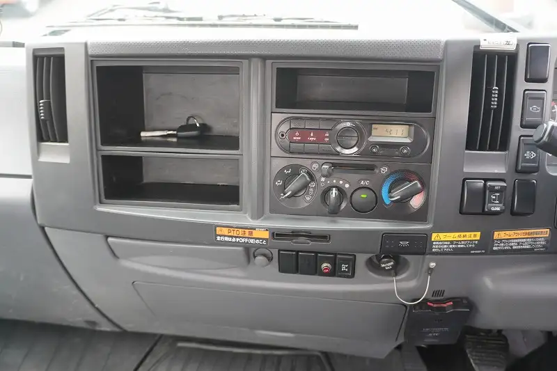 いすゞ フォワード 中型/増トン クレーン付 4段 ラジコンの中古トラック画像12