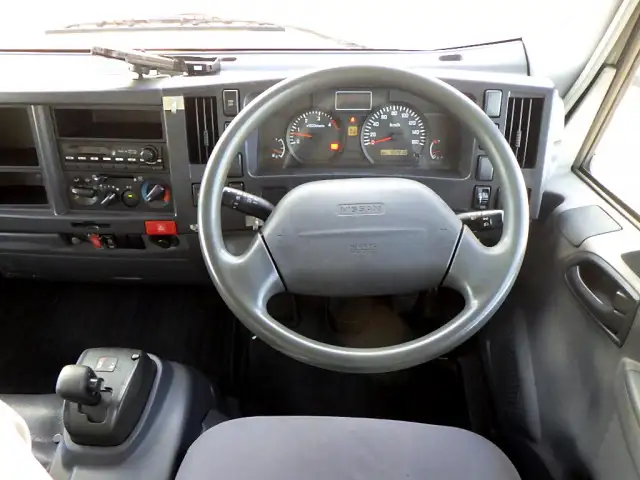日産 アトラス 小型 ウイング 幌ウイング BKG-APR85ANの中古トラック画像9