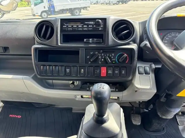 日野 デュトロ 小型 平ボディ  H28の中古トラック画像10