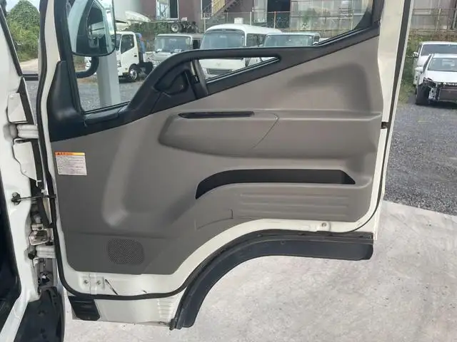 三菱 キャンター 小型 平ボディ  H29の中古トラック画像11