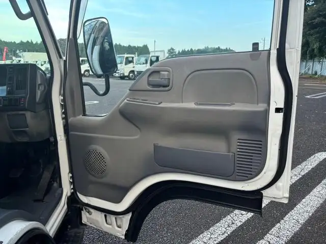いすゞ エルフ 小型 平ボディ  H22の中古トラック画像11