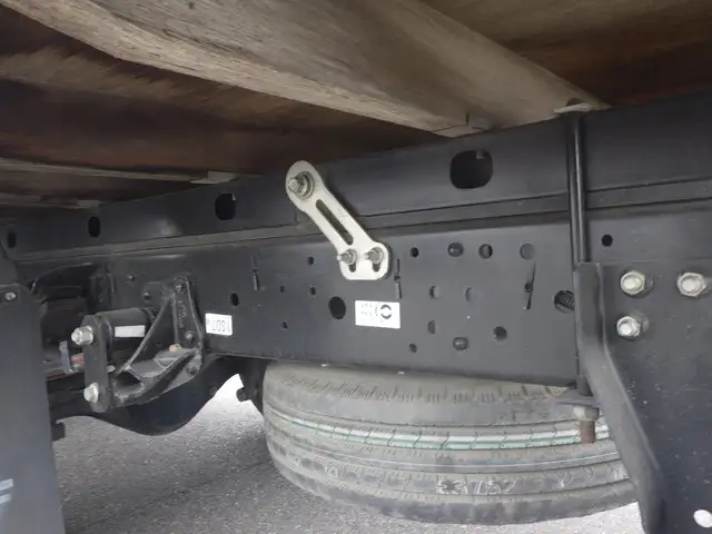 いすゞ エルフ 小型 平ボディ Wキャブ BKG-NPR85ARの中古トラック画像16