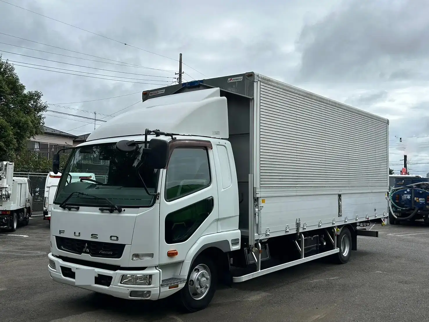 三菱 ファイター 中型/増トン ウイング ベッド TKG-FK61Fの中古トラック画像1