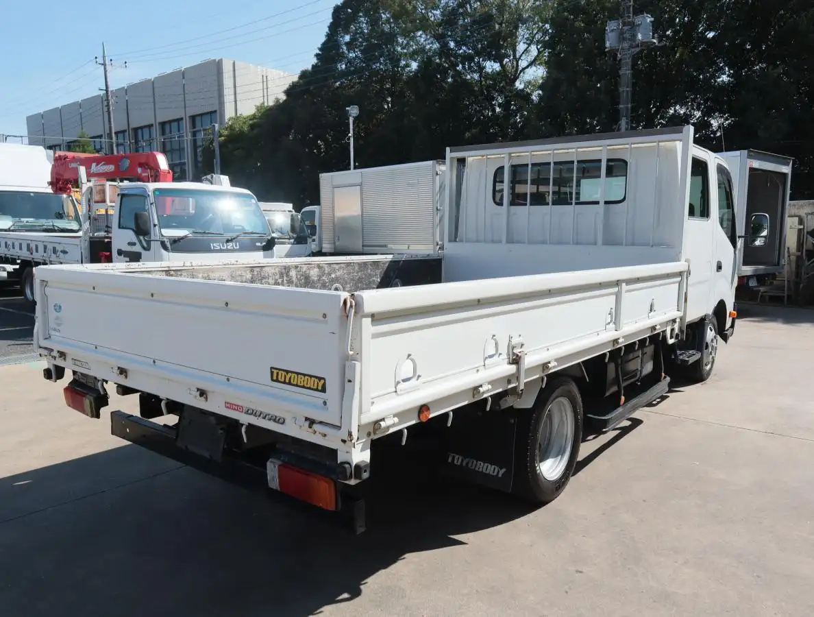 日野 デュトロ 小型 平ボディ Wキャブ SKG-XZU710Mの中古トラック画像3