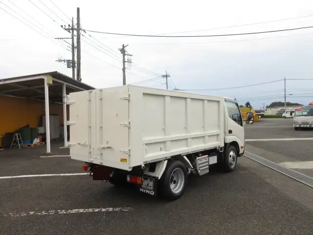 日野 デュトロ 小型 ダンプ 土砂禁 ステンレス張りの中古トラック画像3